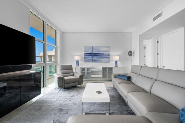 347 N New River Dr E Ph7, Fort Lauderdale, FL 33301