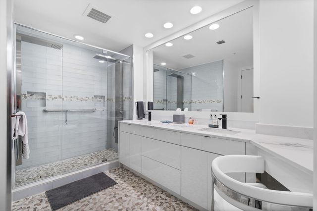 347 N New River Dr E Ph7, Fort Lauderdale, FL 33301