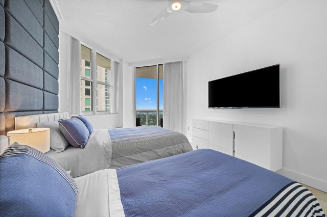 347 N New River Dr E Ph7, Fort Lauderdale, FL 33301