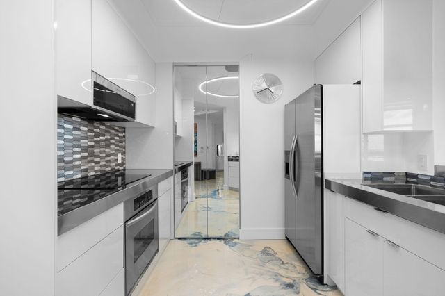 347 N New River Dr E Ph7, Fort Lauderdale, FL 33301