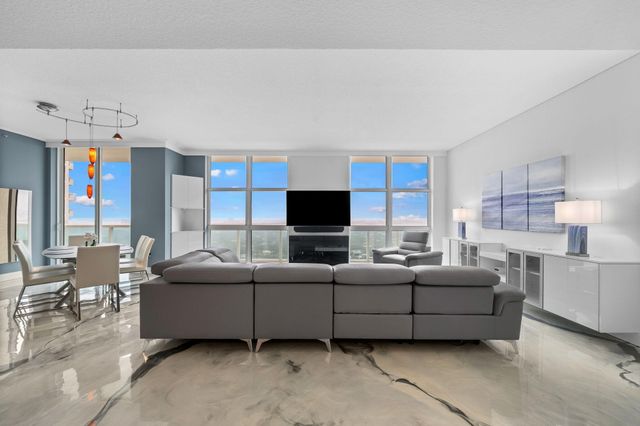 347 N New River Dr E Ph7, Fort Lauderdale, FL 33301