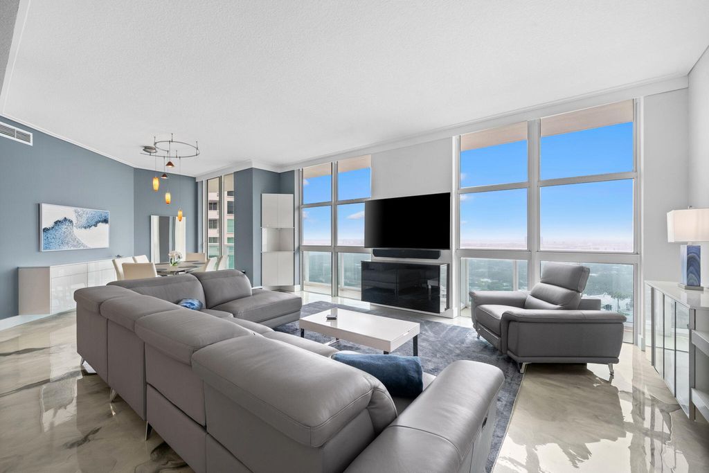 347 N New River Dr E Ph7, Fort Lauderdale, FL 33301