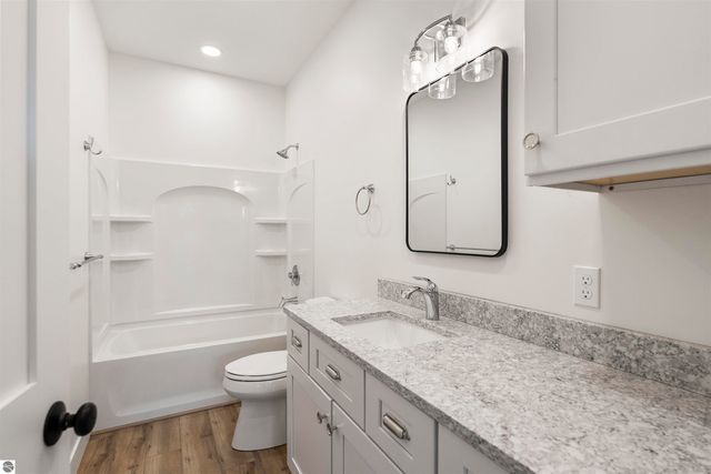 202 W Carpenter Street, Charlevoix, MI 49720