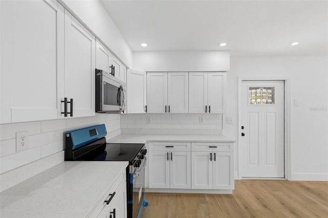 8904 TUPELO DRIVE, Tampa, FL 33637
