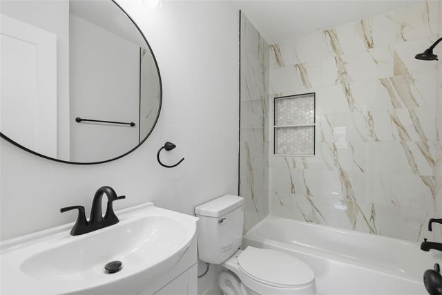 8904 TUPELO DRIVE, Tampa, FL 33637
