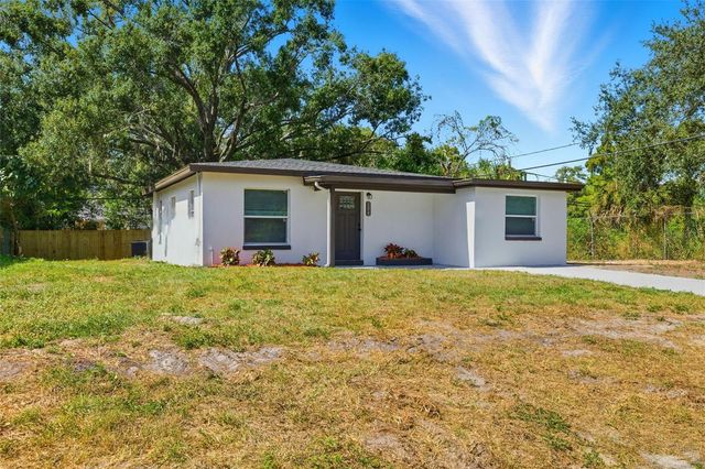 8904 TUPELO DRIVE, Tampa, FL 33637