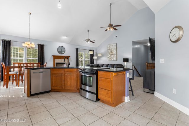 503 Royal Oak, Pass Christian, MS 39571