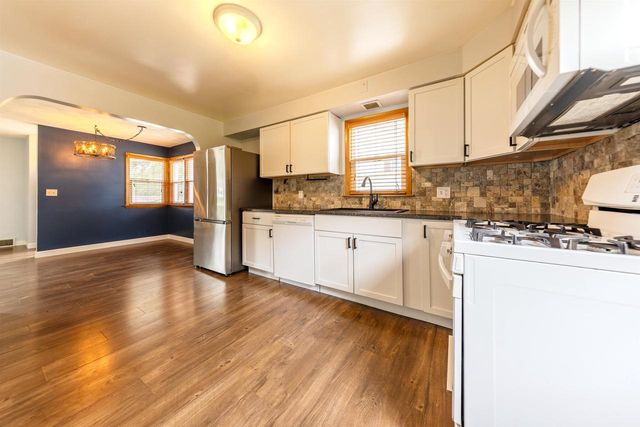 1021 S Terrace Street, Janesville, WI 53546