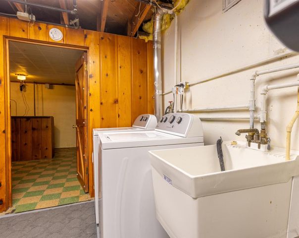 1021 S Terrace Street, Janesville, WI 53546
