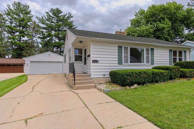 1021 S Terrace Street, Janesville, WI 53546