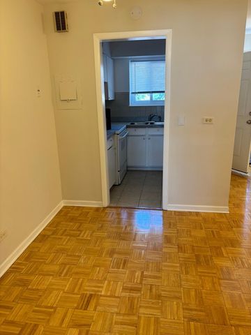 1509 Brown Street 11E, Des Plaines, IL 60016