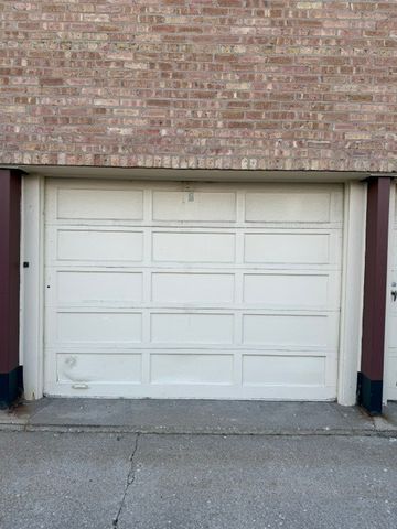 1509 Brown Street 11E, Des Plaines, IL 60016