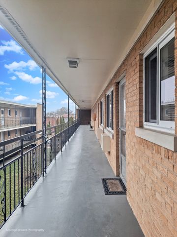1509 Brown Street 11E, Des Plaines, IL 60016