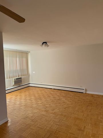 1509 Brown Street 11E, Des Plaines, IL 60016