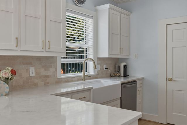 5247 Goodwin Avenue, Dallas, TX 75206