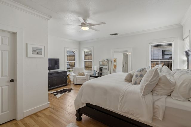 5247 Goodwin Avenue, Dallas, TX 75206