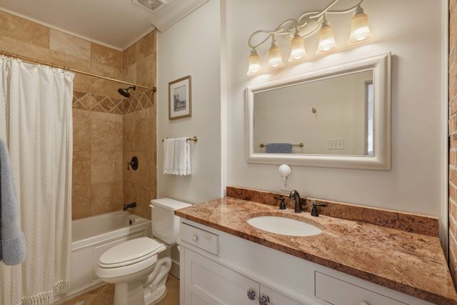 5247 Goodwin Avenue, Dallas, TX 75206