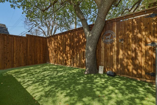 5247 Goodwin Avenue, Dallas, TX 75206