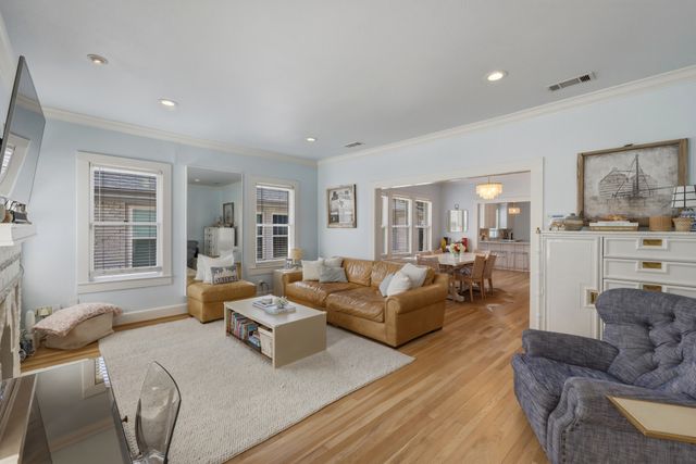 5247 Goodwin Avenue, Dallas, TX 75206