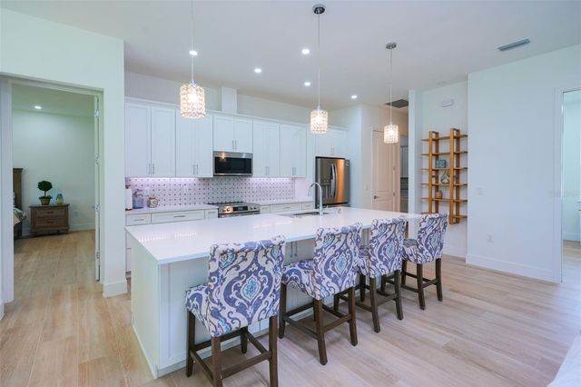 17460 MACASSAR ROAD, Weeki Wachee, FL 34614
