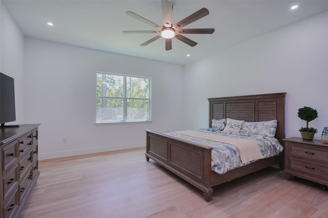 17460 MACASSAR ROAD, Weeki Wachee, FL 34614