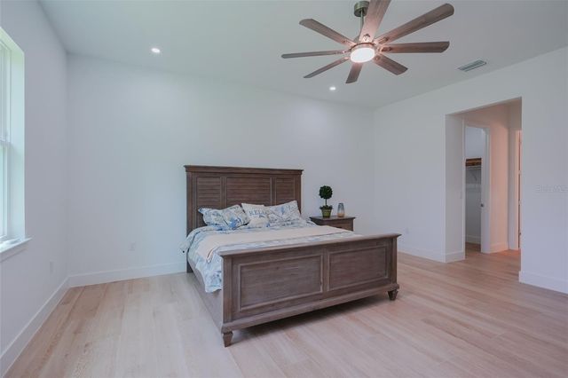17460 MACASSAR ROAD, Weeki Wachee, FL 34614