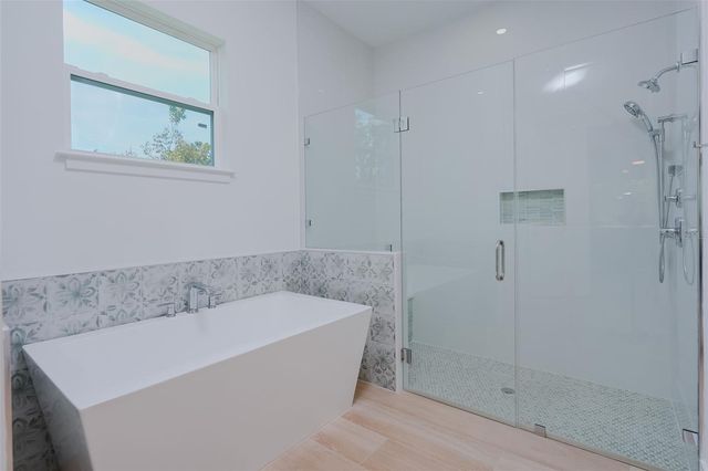 17460 MACASSAR ROAD, Weeki Wachee, FL 34614