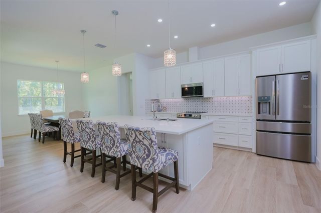 17460 MACASSAR ROAD, Weeki Wachee, FL 34614