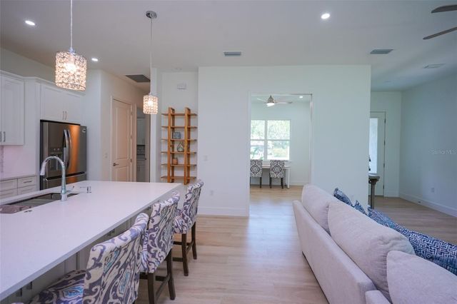 17460 MACASSAR ROAD, Weeki Wachee, FL 34614