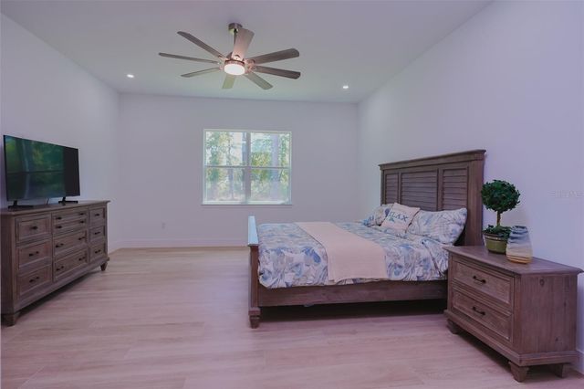 17460 MACASSAR ROAD, Weeki Wachee, FL 34614