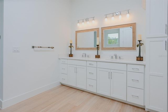 17460 MACASSAR ROAD, Weeki Wachee, FL 34614