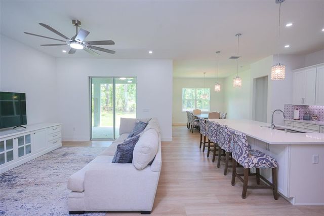 17460 MACASSAR ROAD, Weeki Wachee, FL 34614