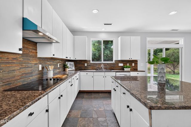 4007 Jockey Club Circle, Cary, NC 27519