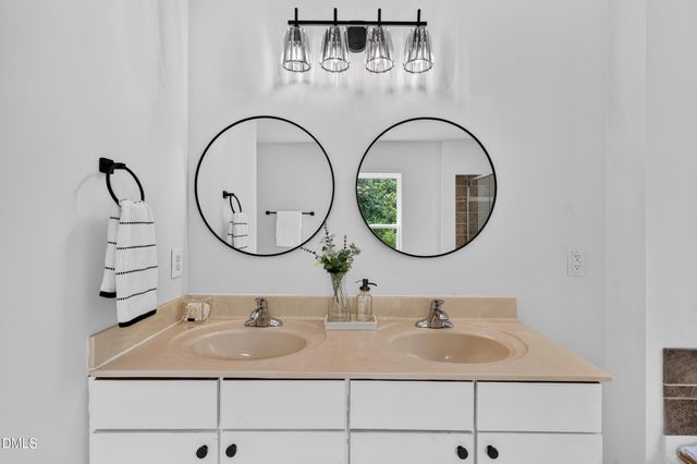 4007 Jockey Club Circle, Cary, NC 27519