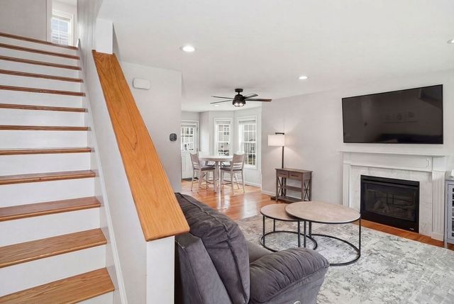 13 Grace Way 79, Tyngsborough, MA 01879