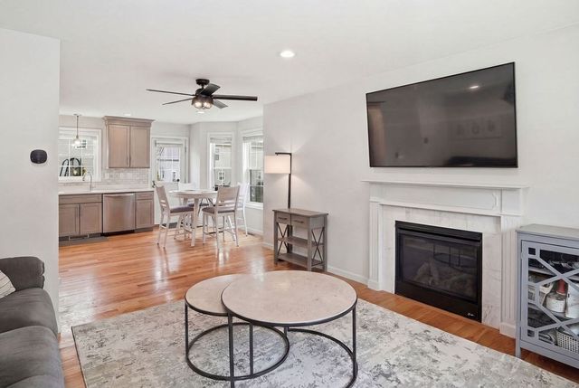 13 Grace Way 79, Tyngsborough, MA 01879