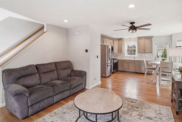 13 Grace Way 79, Tyngsborough, MA 01879