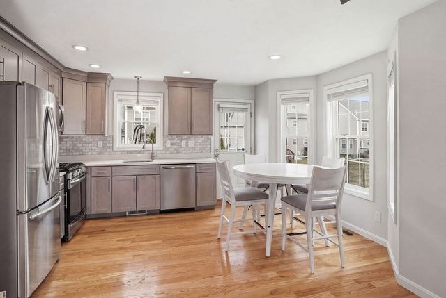 13 Grace Way 79, Tyngsborough, MA 01879