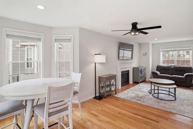 13 Grace Way 79, Tyngsborough, MA 01879