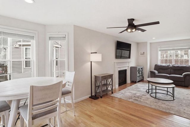 13 Grace Way 79, Tyngsborough, MA 01879