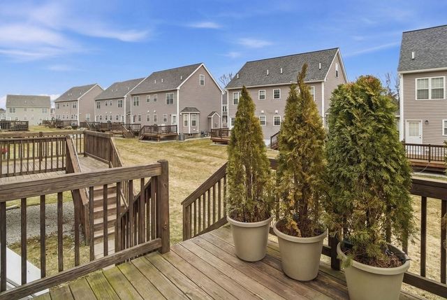 13 Grace Way 79, Tyngsborough, MA 01879