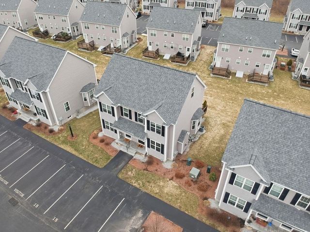 13 Grace Way 79, Tyngsborough, MA 01879