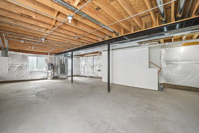 249 E Kenilworth Avenue, Villa Park, IL 60181