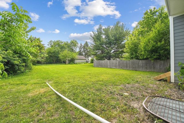 249 E Kenilworth Avenue, Villa Park, IL 60181