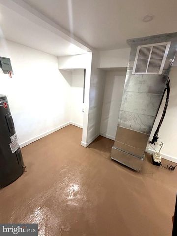 1915 E SELTZER ST, Philadelphia, PA 19134