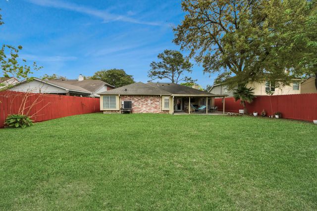 2003 Edinburg Avenue, League City, TX 77573