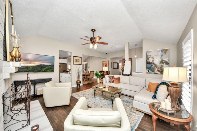 2003 Edinburg Avenue, League City, TX 77573