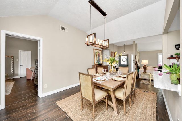 2003 Edinburg Avenue, League City, TX 77573