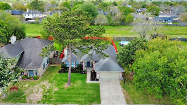 2003 Edinburg Avenue, League City, TX 77573