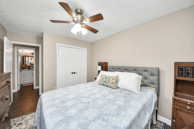 2003 Edinburg Avenue, League City, TX 77573